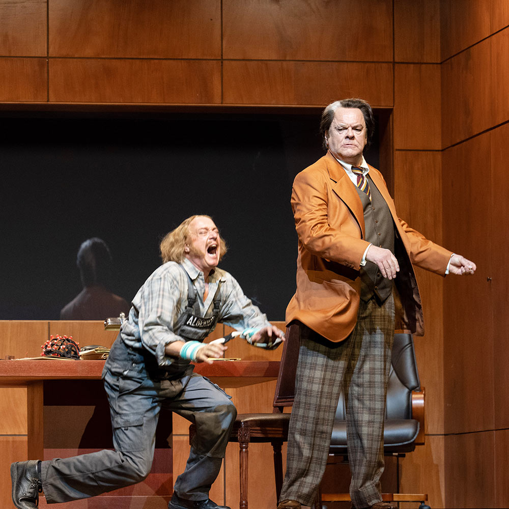 Johannes Martin Kränzle av Alberich, and Michael Volle as Wotan in Dmitri Tcherniakov’s production of Das Rheingold at Staatsoper unter den Linden, Berlin. (Photo: Monika Rittershaus)